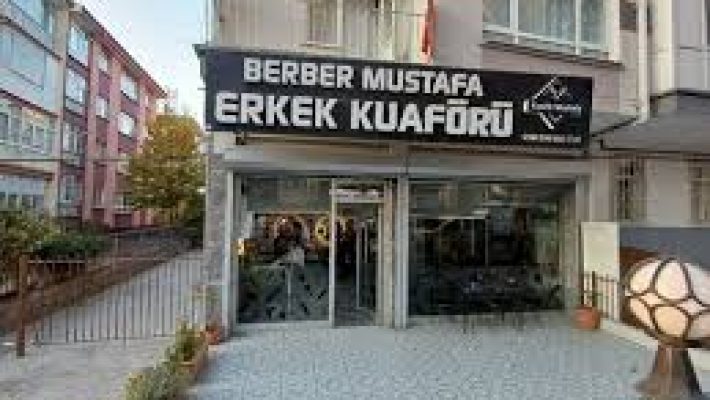 Kuaför Mustafa Akdeniz – Alanya’da erkek kuaförü ve berber hizmeti sunan profesyonel hairdresser salonu, modern saç kesimi ve sakal tasarımı ile öne çıkıyor.