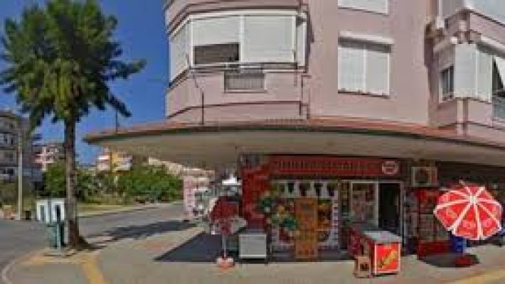 Ataoğlu Erkek Kuaförü – modern saç kesimi, sakal tıraşı ve kişisel bakım hizmetleri Alanya’da.