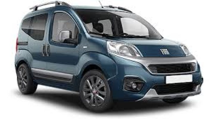 “Alanya Kiralık Araçlar ofisi ve çeşitli araçlarla kiralama hizmetleri.”