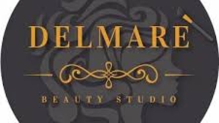 Delmare Beauty Studio’da profesyonel güzellik ve bakım hizmetleri alan bir müşteri.