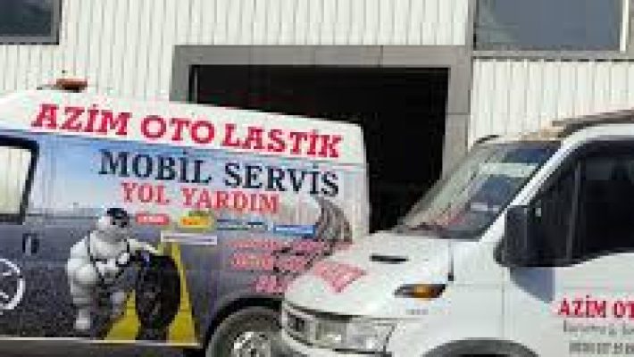 “Azim Auto Service servis alanında bakım ve onarım işlemi yapılan aracın bulunduğu modern oto servis görüntüsü.”
