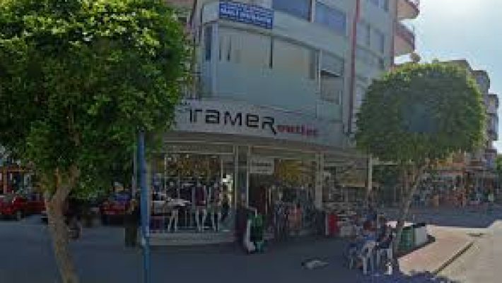 Tamer Outlet Alanya – Erkek, kadın ve çocuk giyim ürünlerinin uygun fiyatlarla sunulduğu modern alışveriş mağazası.