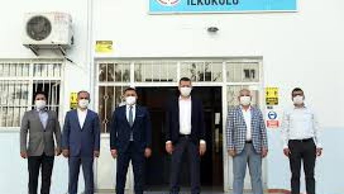 Konaklı Menderes İlköğretim Okulu binası, modern eğitim imkanları ve öğrencilerine güvenli, destekleyici bir öğrenme ortamı sunan ilkokul.