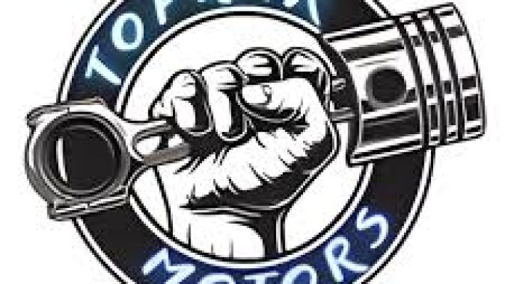 “Toprak Motosiklet Alanya showroomunda sergilenen farklı marka ve model motosikletlerin bulunduğu modern satış ve servis alanı.”