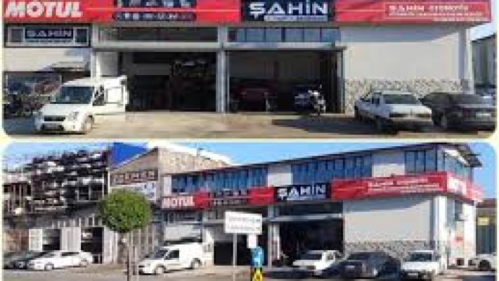 “Şahin Oto Tamir – Otomatik Şanzıman Servisi servis alanında araçların otomatik şanzıman bakım ve onarım işlemlerinin yapıldığı modern servis görüntüsü.”