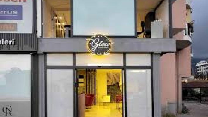 “Glow Beauty & Tattoo Studio’da profesyonel dövme ve güzellik uygulamaları”