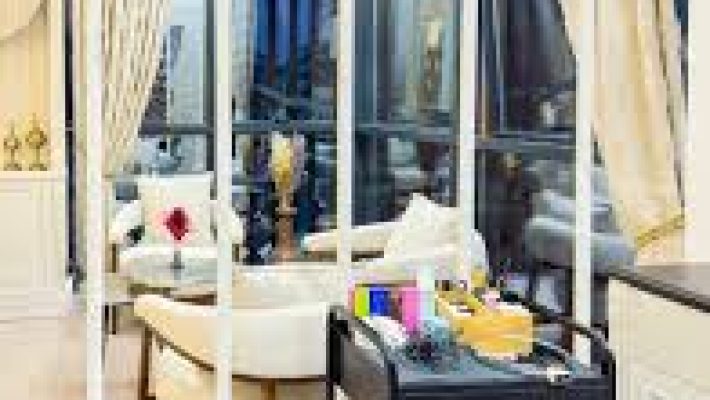 “Pelin Ekener Beauty & Care’de profesyonel güzellik ve bakım hizmeti alan müşteri