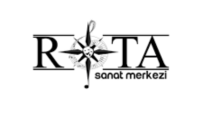 "Rota Sanat Merkezi’nde öğrenciler resim, seramik ve çeşitli görsel sanat dersleri alıyor; eğitmen eşliğinde yaratıcılıklarını geliştiriyor ve özgün eserler üretiyor."
