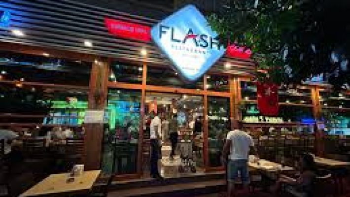 “Alanya Flash Restaurant’ta Türk mutfağı, dünya lezzetleri ve keyifli bir yemek atmosferi”