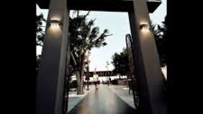 “Alanya Serenity Garden’da bahçe konseptinde huzurlu atmosfer ve zengin menü seçenekleri”