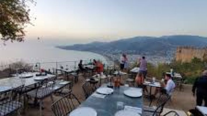 “Alanya Gardenia Restaurant’ta deniz manzarası eşliğinde Türk ve dünya mutfağı lezzetleri”