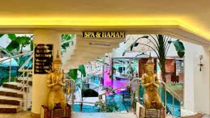 Alanya Blue Hamam Spa’da geleneksel Türk hamamı ve modern spa hizmetlerinden faydalanan müşteriler.