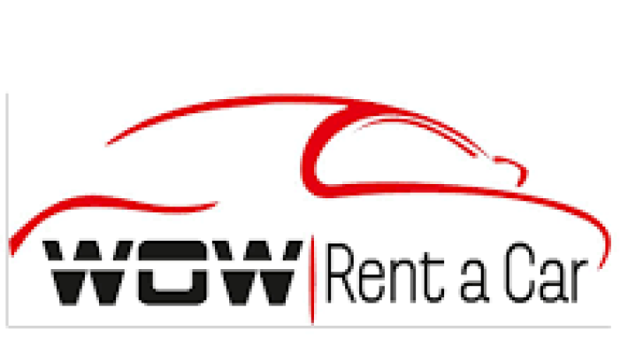 WOW Rent A Car ofisinde park edilmiş çeşitli kiralık araçlar, ön planda sedan ve SUV modelleri