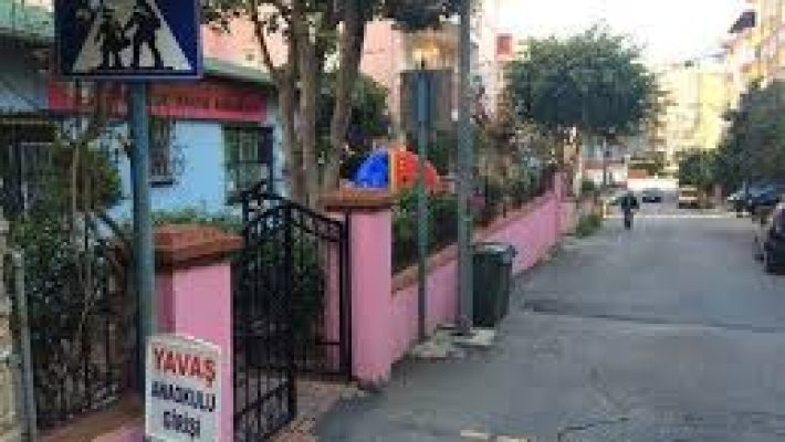 "Zübeyde Hanım Anaokulu – çocuklara güvenli, sevgi dolu ve eğitici bir öğrenme ortamı sunan modern anaokulu."