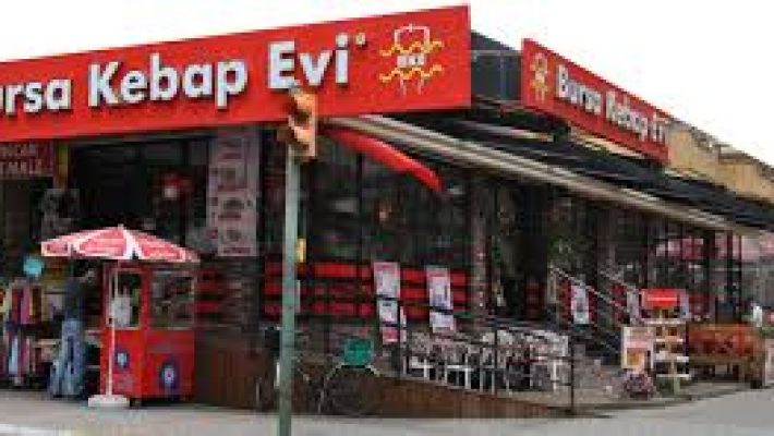 Bursa Kebap Evi Alanya’da döner, iskender ve geleneksel Türk mutfağından lezzetler.