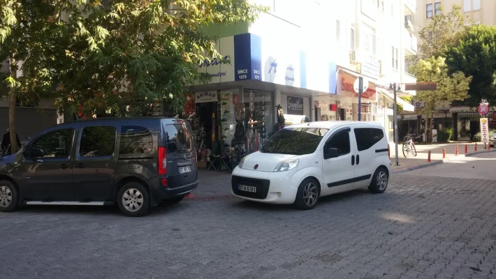 Alanya’da taze et çeşitleri, dana ve kuzu ürünleriyle tanınan Benet Kasabı’nda kalite, hijyen ve lezzet bir arada.