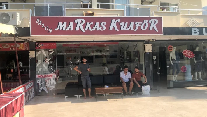 SALON MARKAS Kuaför – Alanya’da saç tasarımı, kadın ve erkek kuaför hizmetleri ve kozmetik uygulamaları sunan modern salon.
