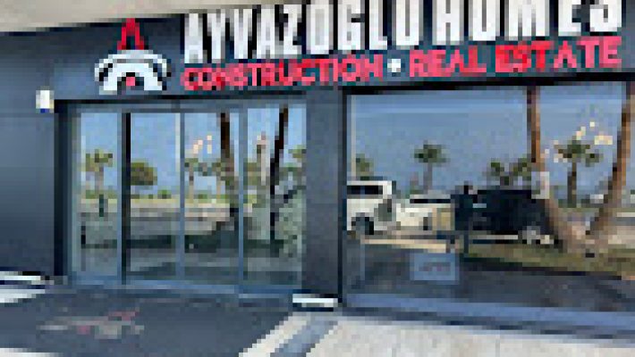 Ayvazoğlu Homes’un modern mimariye sahip konut projelerini ve Alanya’da sunduğu yatırım fırsatlarını gösteren görsel
