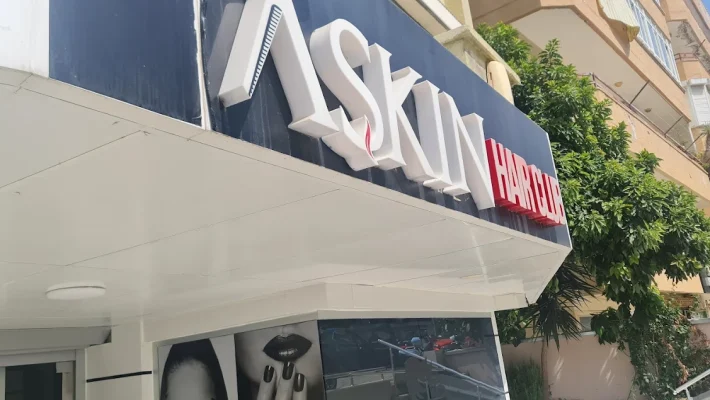 Aşkın Hair Club Alanya – erkek ve kadın kuaförü, modern saç kesimi, sakal tıraşı, profesyonel saç tasarımı, парикмахерская в Аланье.