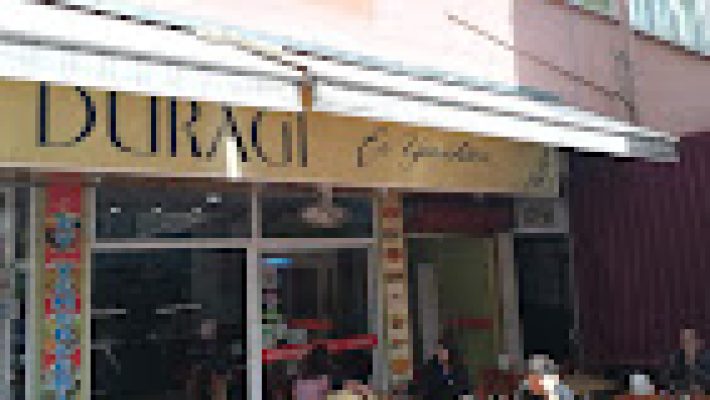 Lezzet Durağı’nda özenle hazırlanmış yöresel yemekler ve samimi restoran atmosferi.