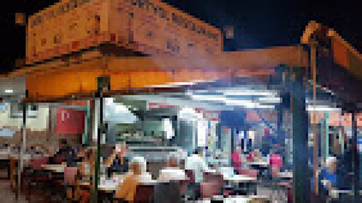 Alanya’da zengin menüsü ve samimi ortamıyla hizmet veren Dörtyol Restaurant’ın yemek sunumu