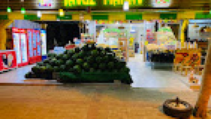 Yavuz Manav Avsallar – Taze meyve ve sebzelerle dolu renkli manav reyonu