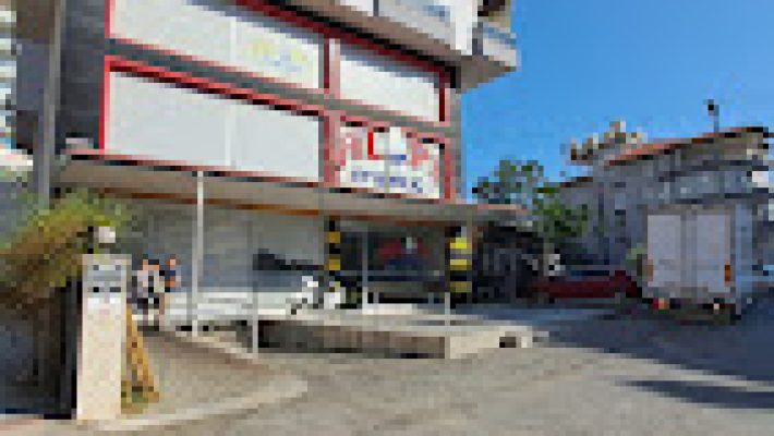 Alanya’da taze et ve piliç ürünleriyle ünlü Alopi Et & Piliç restoranında ızgara çeşitleri, döner ve günlük taze tavuk ürünleri.