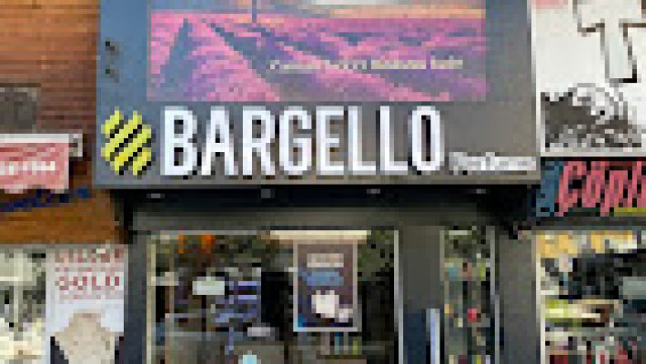 Bargello Alanya – Erkek giyim, ayakkabı ve aksesuar ürünleri sunan şık ve modern mağaza.