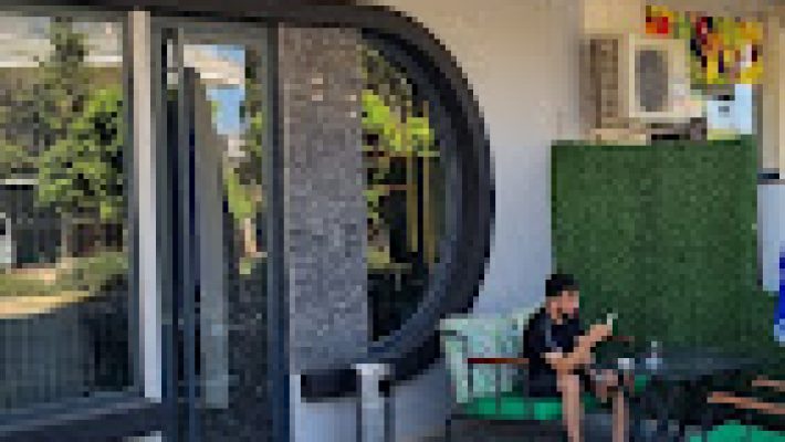 Berber Eyüp Şahin – Alanya’da erkek saç kesimi ve klasik berber hizmetleri sunan modern berber salonu.