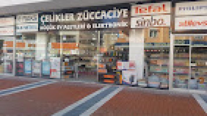 Çelikler Züccaciye mağaza içi ve mutfak ürünleri reyonları