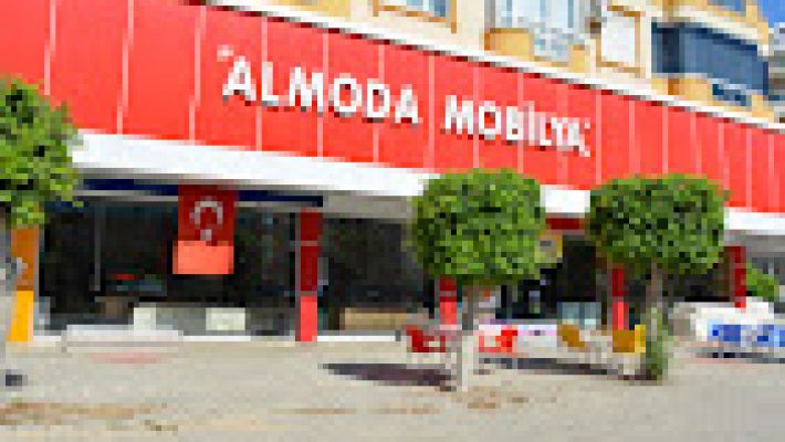 Almoda Mobilya mağazası iç mekan görüntüsü ve modern mobilya ürünleri