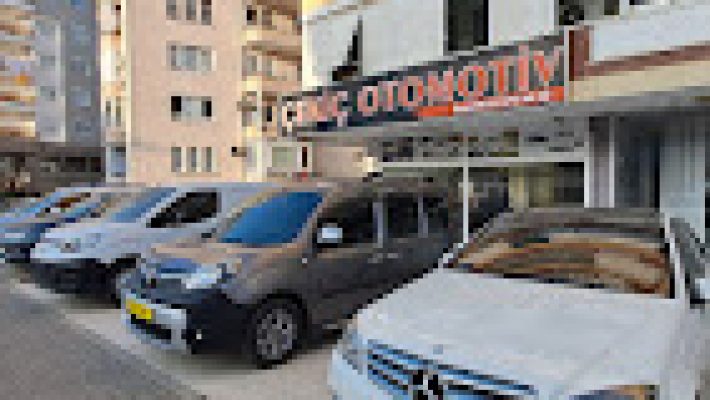 “Çekiç Otomotiv araç satış ve servis alanı, ikinci el otomobil hizmetleri.”