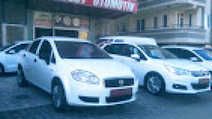 Mevlüt Otomotiv servisinde araç bakım ve onarım işlemleri yapılırken çekilmiş görüntü