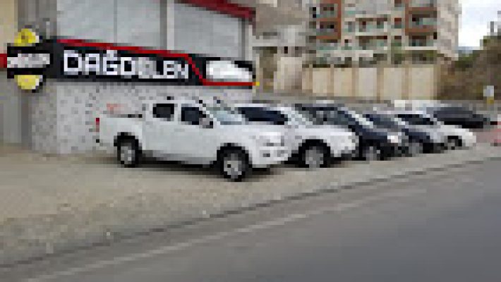 Alanya Dağdelen Otomotiv servis alanında araç bakım ve onarım işlemleri yapılırken çekilmiş görüntü