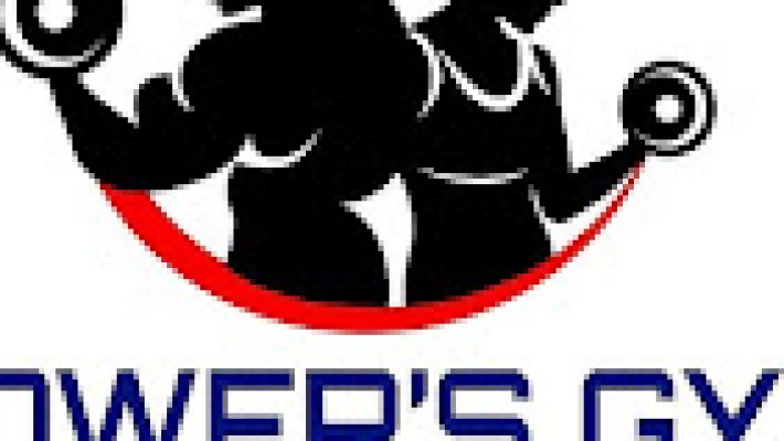 Power's Gym Fitness Avsallar’da üyeler, modern ekipmanlarla kuvvet ve kardiyo antrenmanı yapıyor.