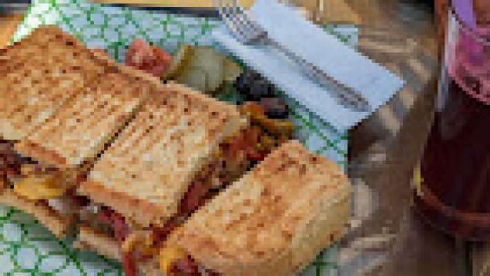 TOAST HOUSE & FAST FOOD Alanya’da özenle hazırlanmış tost ve fast food lezzetleri.