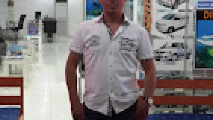 “Ali's Ausflüge & Rent a Car araç filosu ve tur hizmetleri; araç kiralama ve gezi organizasyonları sunan modern işletme.”