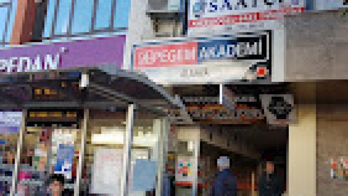 Saatçi Rıza – Alanya Akçelioğlu’nda kaliteli saatler, saat tamiri ve özel saat koleksiyonları.