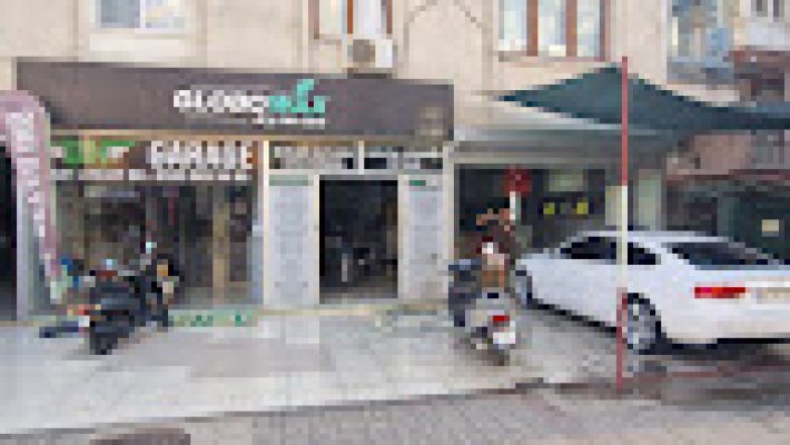 “Globowax Alanya Nano Teknoloji Araç Temizliği merkezinde nano yöntemlerle detaylı iç ve dış araç temizliği yapılan profesyonel uygulama alanı.”