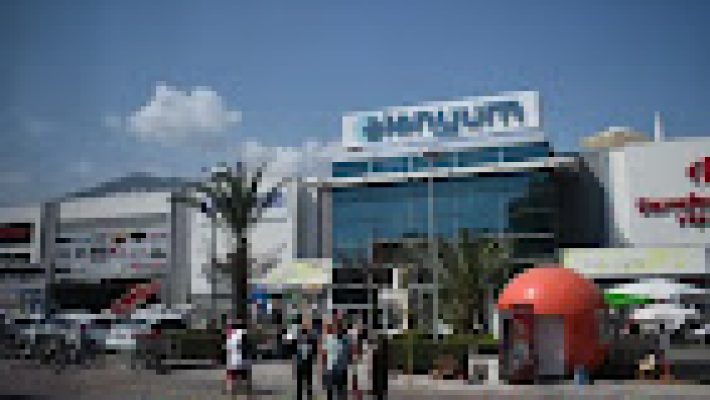 Alanyum Alışveriş ve Eğlence Merkezi – Alanya’da alışveriş, yeme-içme ve eğlence deneyimi sunan modern merkez.