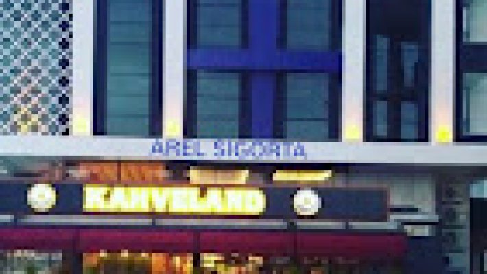 “Arel Sigorta Alanya ofisi; trafik, kasko, sağlık ve konut sigortası hizmetleri sunan profesyonel sigorta danışmanlığı ortamı.”